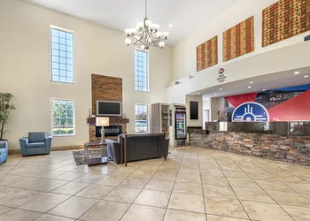 Best Western Plus Eastgate Inn & Suites hotel thumbnail 3