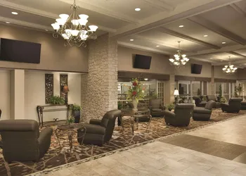 Radisson Hotel Louisville North hotel thumbnail 5