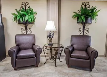Radisson Hotel Louisville North hotel thumbnail 8