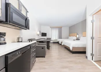 Candlewood Suites Midland SW by IHG hotel thumbnail 6