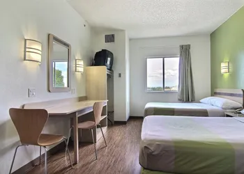Motel 6 Albuquerque, NM - North hotel thumbnail 7