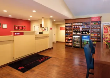 Towneplace Suites By Marriott Seattle Southcenter hotel thumbnail 4