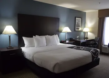 La Quinta Inn & Suites by Wyndham Moscow Pullman hotel thumbnail 6