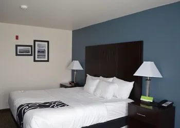 La Quinta Inn & Suites by Wyndham Moscow Pullman hotel thumbnail 8