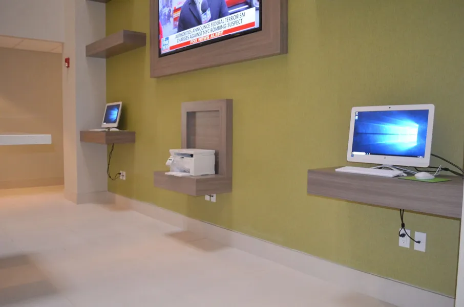 La Quinta Inn & Suites by Wyndham Moscow Pullman hotel detail image 2