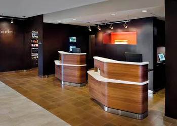 Courtyard By Marriott Hartford/Windsor Airport hotel thumbnail 2