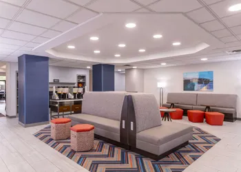 Hampton Inn & Suites St. Louis/Chesterfield hotel thumbnail 2
