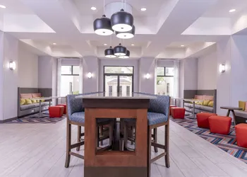 Hampton Inn & Suites St. Louis/Chesterfield hotel thumbnail 3