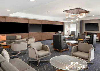 Courtyard by Marriott Cleveland Airport South hotel thumbnail 3