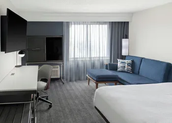Courtyard by Marriott Cleveland Airport South hotel thumbnail 8
