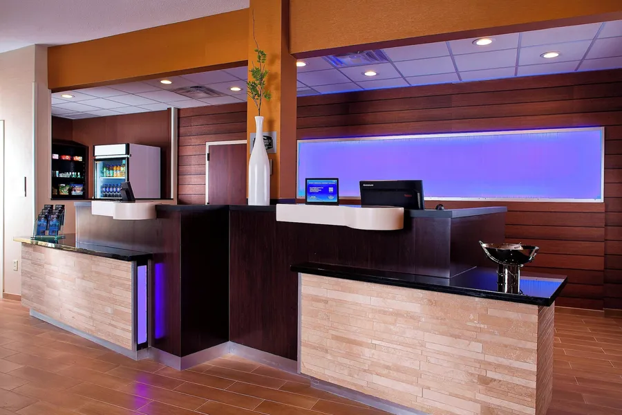 Fairfield Inn & Suites by Marriott Houston Hobby Airport. hotel detail image 2