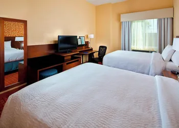 Fairfield Inn & Suites by Marriott Houston Hobby Airport. hotel thumbnail 4