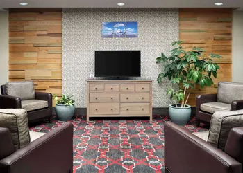 Wyndham Garden Pittsburgh Airport hotel thumbnail 2