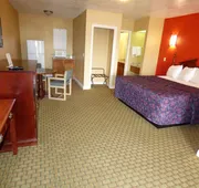 Economy Inn & Suites hotel detail image 7
