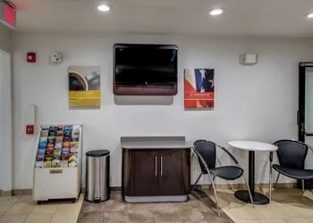 Motel 6 Greensboro, NC - Airport hotel thumbnail 3