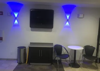 Motel 6 Greensboro, NC - Airport hotel thumbnail 4