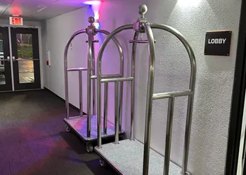 Motel 6 Greensboro, NC - Airport hotel thumbnail 8