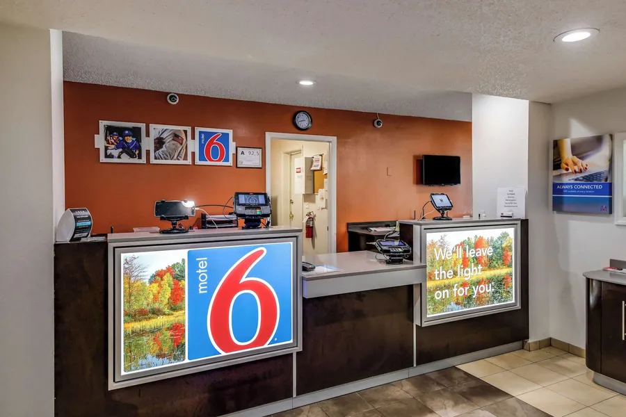 Motel 6 Greensboro, NC - Airport hotel detail image 2