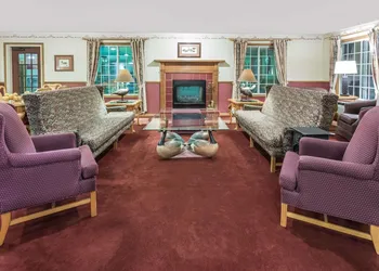 Baymont by Wyndham Mequon Milwaukee Area hotel thumbnail 2