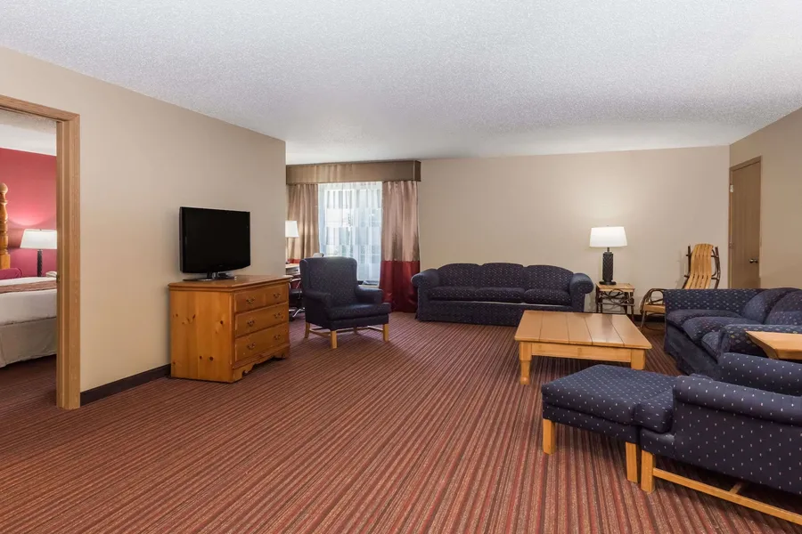 Baymont by Wyndham Mequon Milwaukee Area hotel detail image 6
