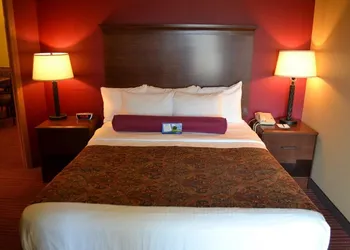 Baymont by Wyndham Mequon Milwaukee Area hotel thumbnail 8