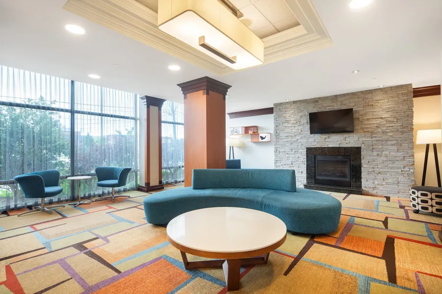 Fairfield Inn and Suites by Marriott Toronto Airport hotel detail image 2