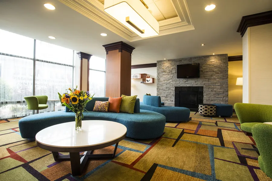 Fairfield Inn and Suites by Marriott Toronto Airport hotel detail image 6