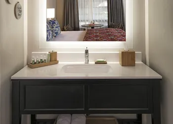 Oceanpoint Ranch hotel thumbnail 6