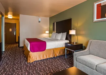 Best Western Plus The Woodlands hotel thumbnail 4