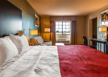 Best Western Plus The Woodlands hotel thumbnail 6