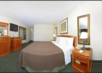 Americas Best Value Inn Baltimore hotel thumbnail 8