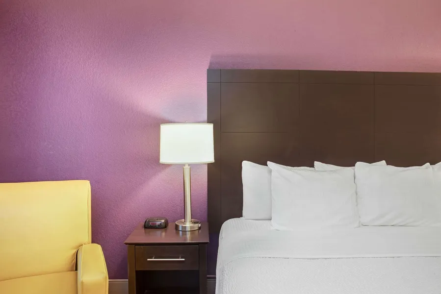 La Quinta Inn by Wyndham Miami Airport North hotel detail image 6