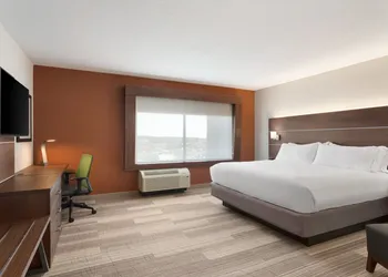 Holiday Inn Express & Suites Duluth North - Miller Hill by IHG hotel thumbnail 6