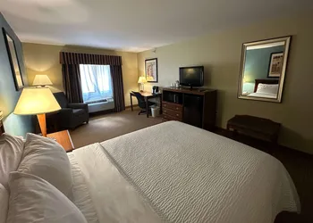 Wingate by Wyndham Newell hotel thumbnail 8