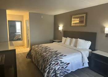 Red Roof Inn Media, PA hotel thumbnail 5