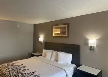 Red Roof Inn Media, PA hotel thumbnail 6