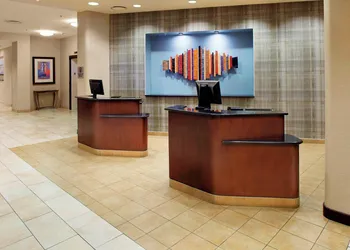 Courtyard by Marriott Hamilton hotel thumbnail 2