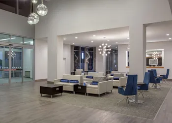 Holiday Inn Cleveland Clinic by IHG hotel thumbnail 3