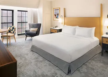 Hilton Pearl River hotel thumbnail 3