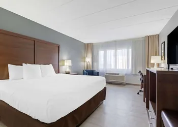 Clarion Hotel & Suites BWI Airport North hotel thumbnail 8