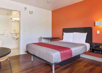 Motel 6 Fremont, CA - South hotel thumbnail 7