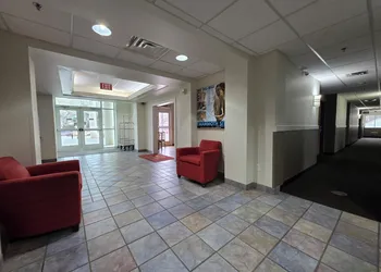 Econo Lodge Hot Springs South hotel thumbnail 2