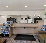Americas Best Value Inn Lincoln hotel detail image 3