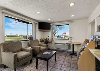 Americas Best Value Inn Lincoln hotel thumbnail 4