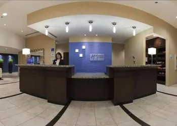 Holiday Inn Express & Suites Chatham South by IHG hotel thumbnail 2