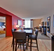 Holiday Inn Express & Suites Chatham South by IHG hotel detail image 3