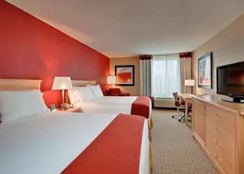 Holiday Inn Express & Suites Chatham South by IHG hotel thumbnail 6