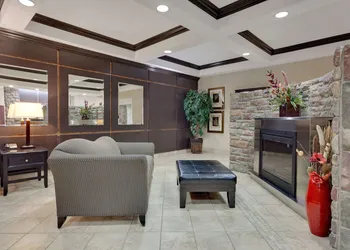 Ramada by Wyndham Stettler hotel thumbnail 2
