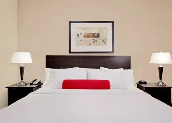 Ramada by Wyndham Stettler hotel thumbnail 5