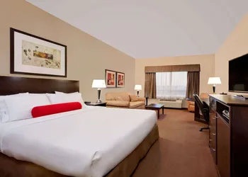 Ramada by Wyndham Stettler hotel thumbnail 8